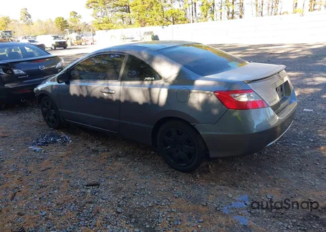 2009 Honda Civic Lx z USA, uszkodzony, nr VIN 2HGFG116X9H521624